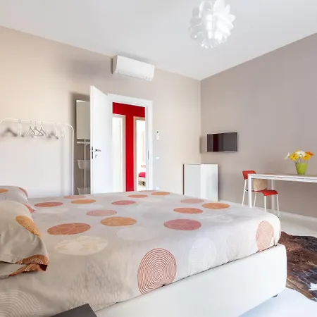 Corso Roma Nyaraló